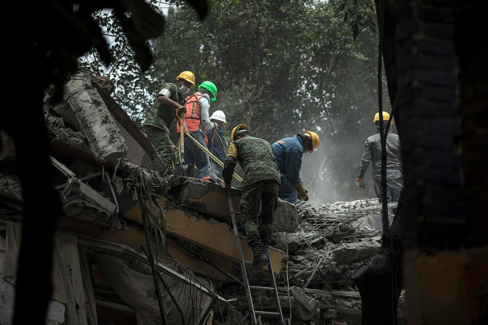  A powerful 7.1 magnitude earthquake ripped through Mexico City and surrounding states yesterday killing at least 230