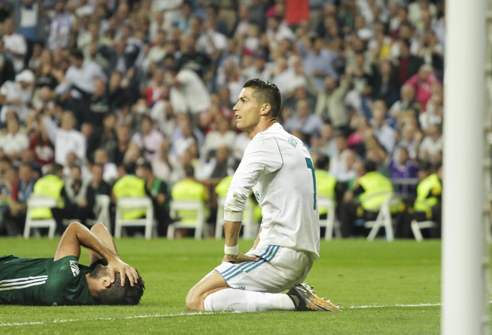  Cristiano Ronaldo watches on after Real Madrid fail to score at home against Real Betis