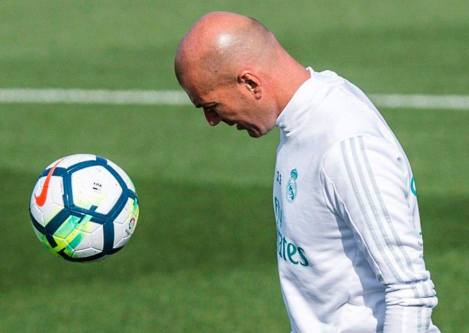  Zinedine Zidane has seen Real slip seven points behind Barcelona already