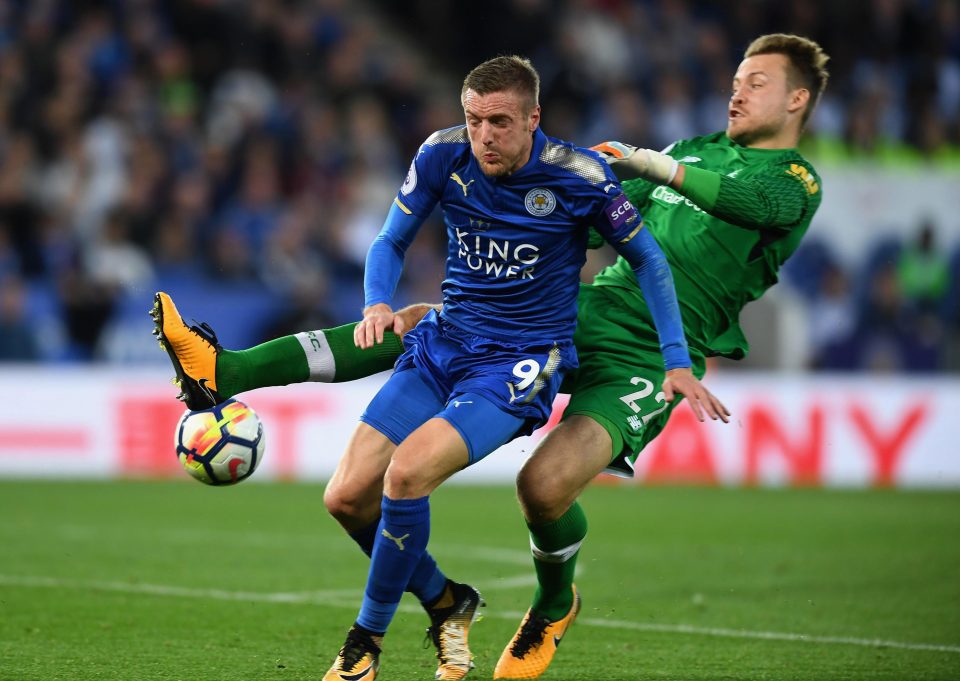  Simon Mignolet hacked down Jamie Vardy to concede the penalty