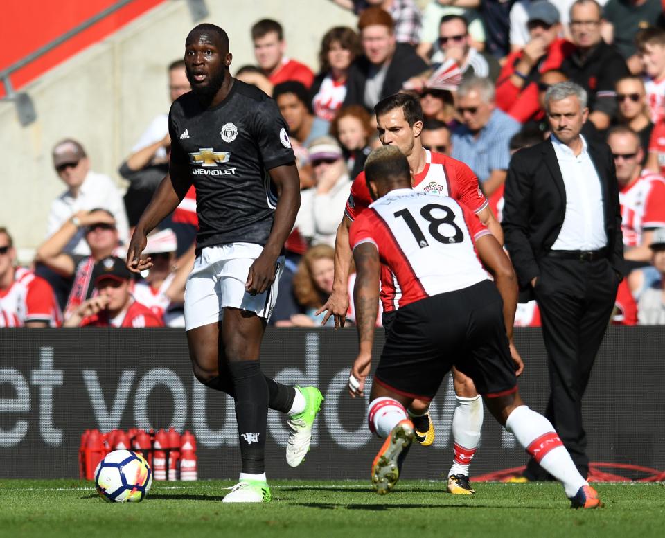  Romelu Lukaku's agent has now asked Manchester United fans to stop chanting about his manhood