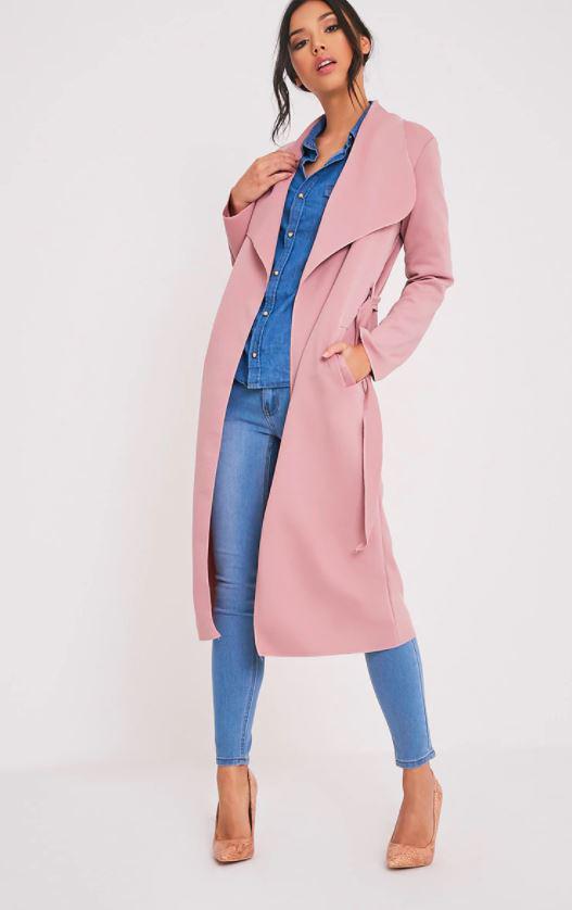  And Pretty Little Thing are selling a very similar coat for just £20 - saving customers £100