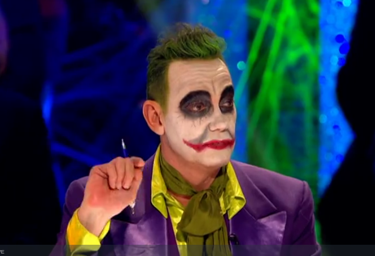  Strictly Come Dancing's Mr Nasty, Craig Revel Horwood came under fire from fans last night, accusing him of being in a particularly bad mood for the Halloween show