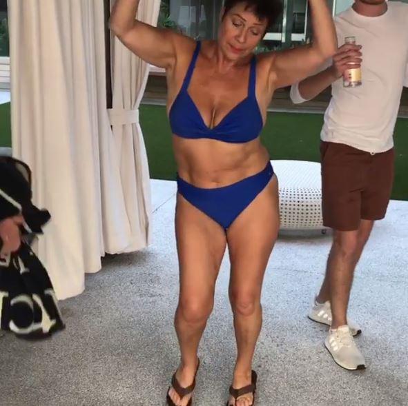  A pal filmed Denise as she threw down her towel and started dancing to the music