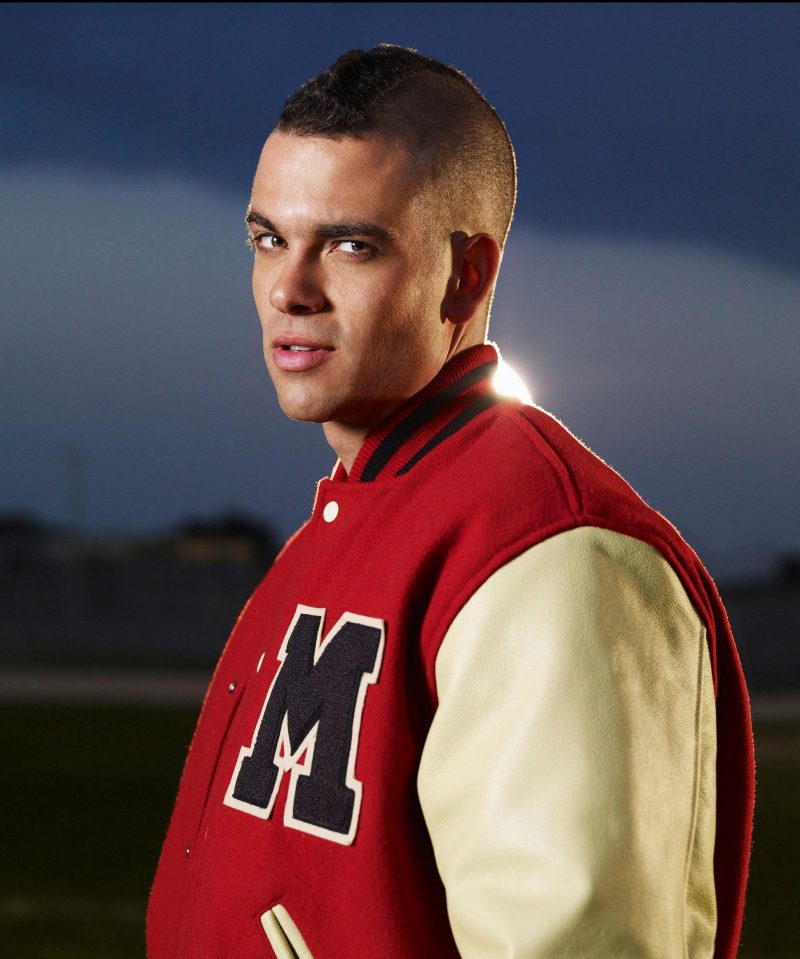  Salling played American football star Noah 'Puck' Puckerman in Glee