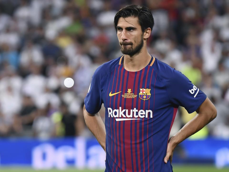  Juventus have entered the race to sign Barcelona midfielder Andre Gomes