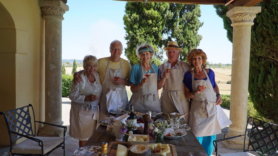 In Tuscany with (L-R) Judith Chalmers, Ian Lavender, Diana Moran, Johnny and Rula Lenska