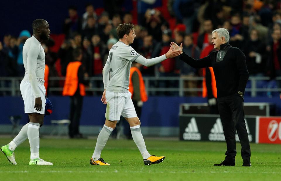 Victor Lindelof says yhe has no problem with Man Utd boss Jose Mourinho