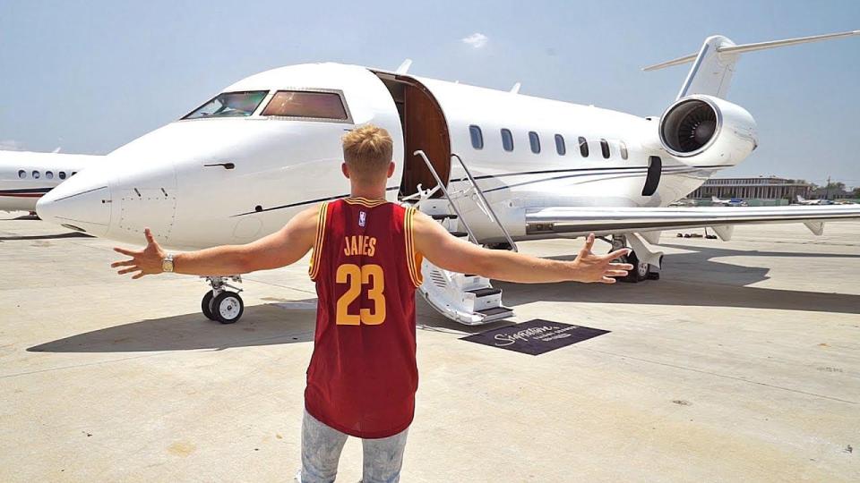  YouTuber Jake Paul recently boasted about his private jet experience