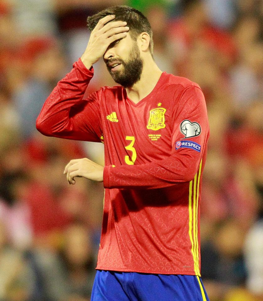  Pique had a rough night before being subbed on the hour mark