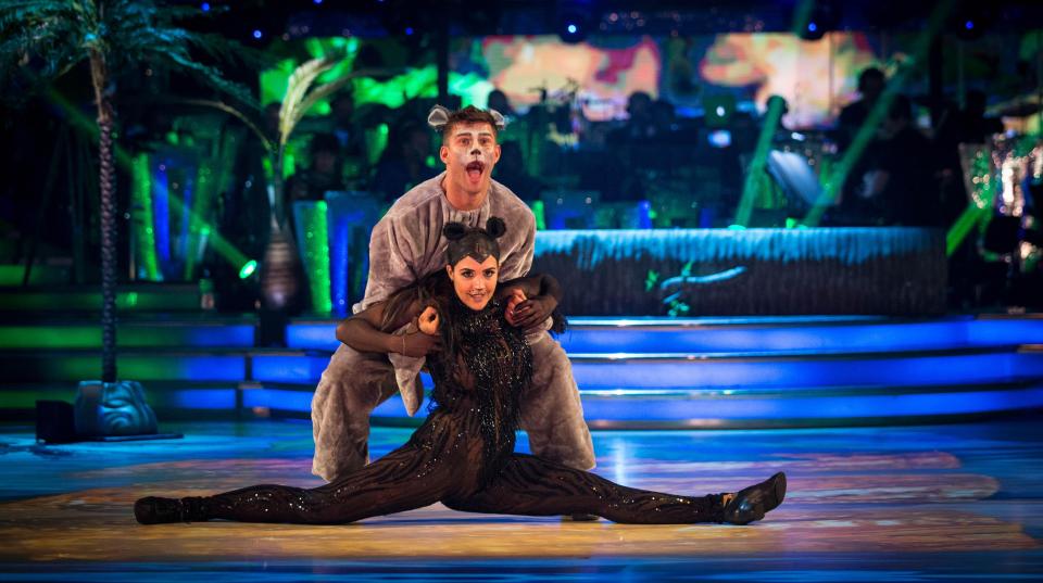  Gemma and Aljaz got phsyical in an energetic Jungle Book Charleston