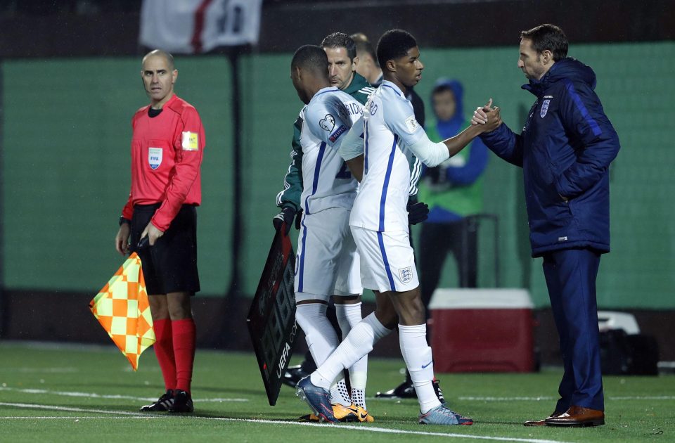  United whizkid Rashford picked up a knock on England duty