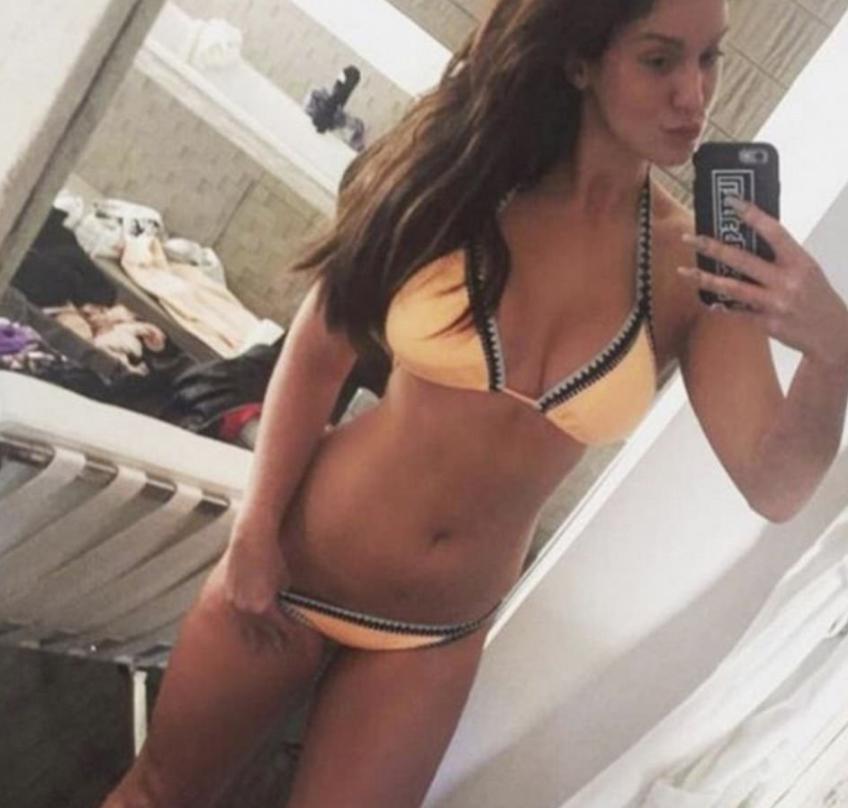  Vicky Pattison's hotel room looks like its been trashed moments before her selfie