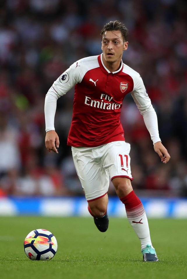  Mesut Ozil has been told he must fight for his starting place at Arsenal