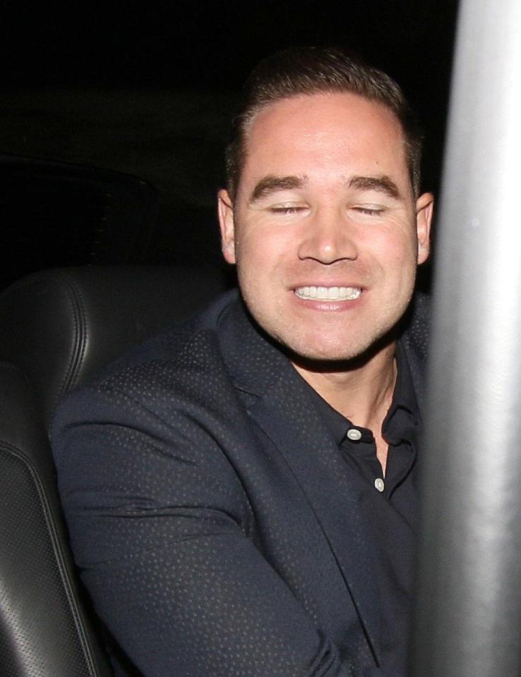  Kieran flashed snappers a huge grin as he left in his own cab