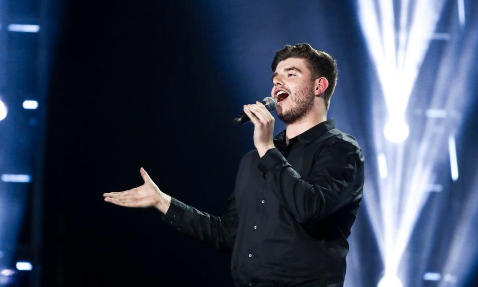  Welsh student Lloyd has wowed viewers with his voice