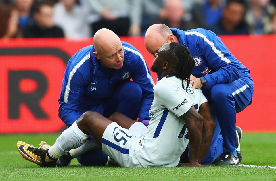  Victor Moses became the latest Chelsea injury casualty