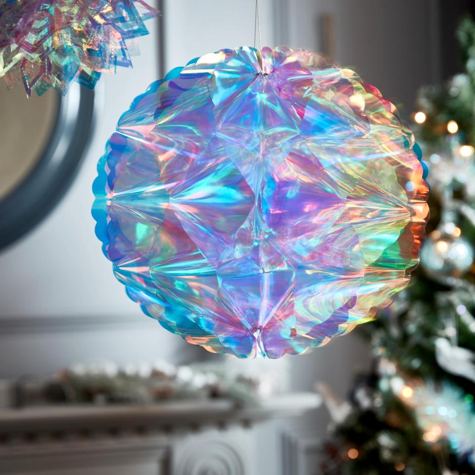  This holographic pom pom will cost just £1