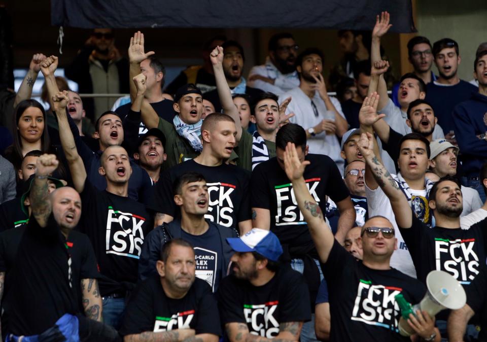  Some ultras appeared to make Nazi salutes in Nice