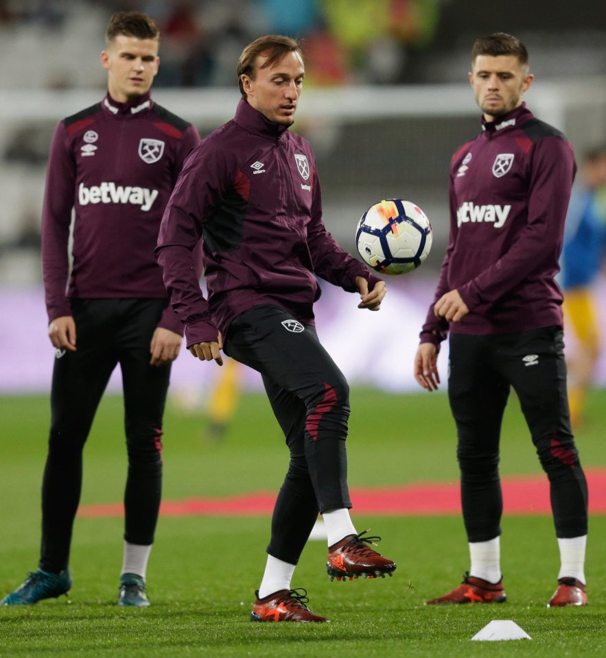  West Ham captain Mark Noble, who is returning from injury, centre, has led the crisis talks between the players