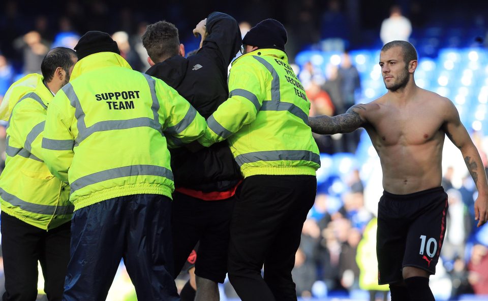  The matchday stewards aren't so keen for Dawson to receive it on the pitch