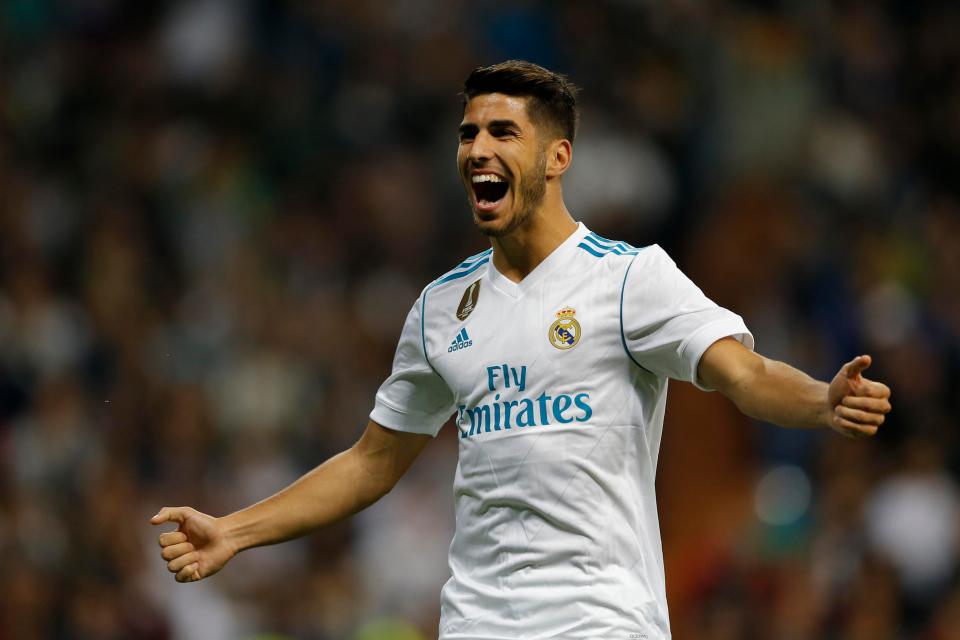  Marco Asensio scored a stunning volley as Real Madrid beat Eibar 2-0