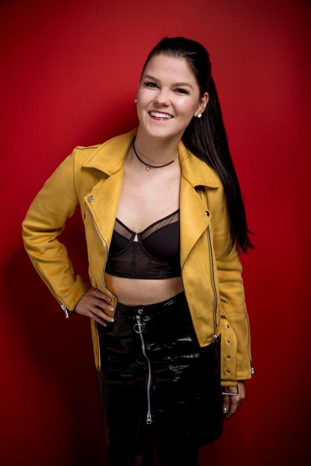  Saara Aalto has signed a new record deal with Warner