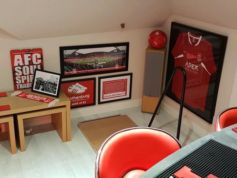  Graeme kitted out his impressive games room