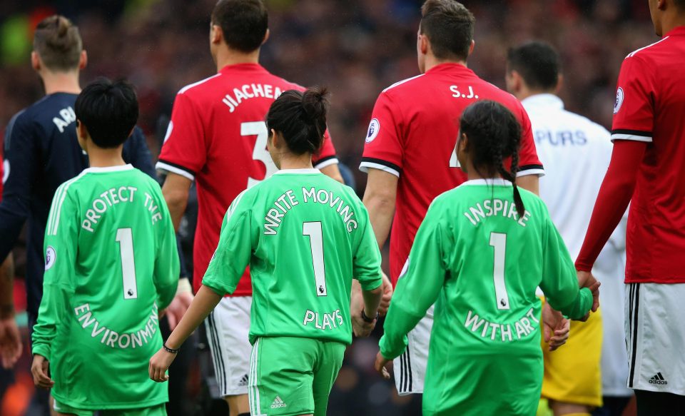  Man United players walked out with their mascots' names on their shirts