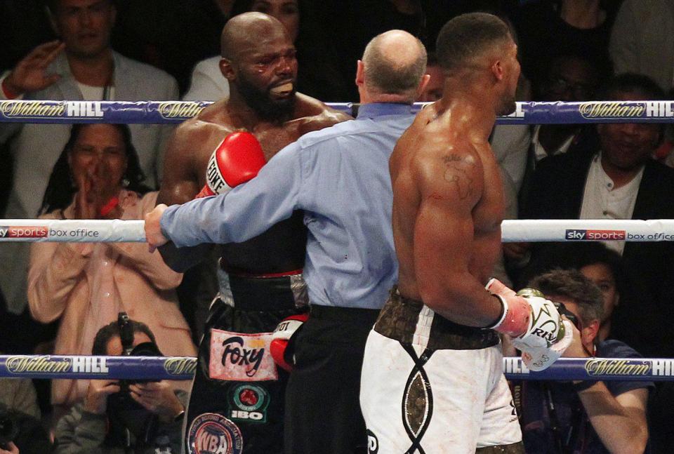  Anthony Joshua won via a tenth round stoppage