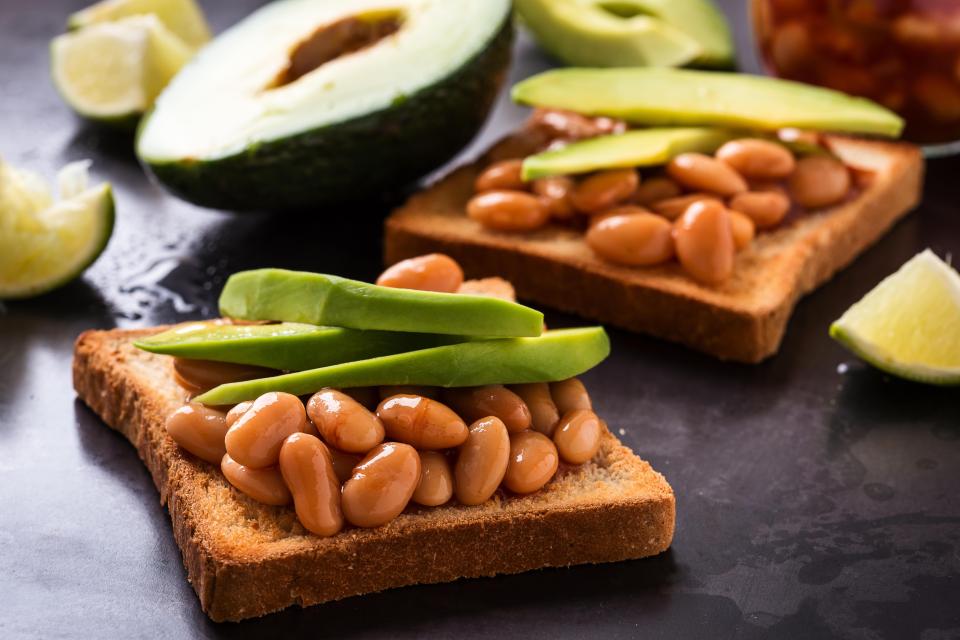  Treat yourself to a bloat-free breakfast like avocado beans that's easy to make