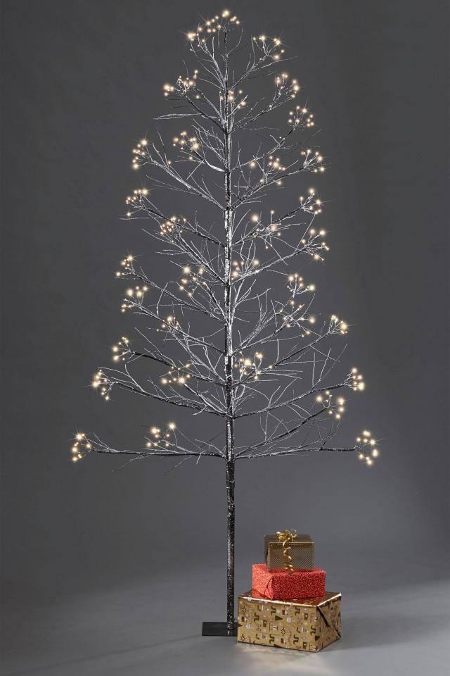  The 7ft Starburst Twig Tree will cost you £110