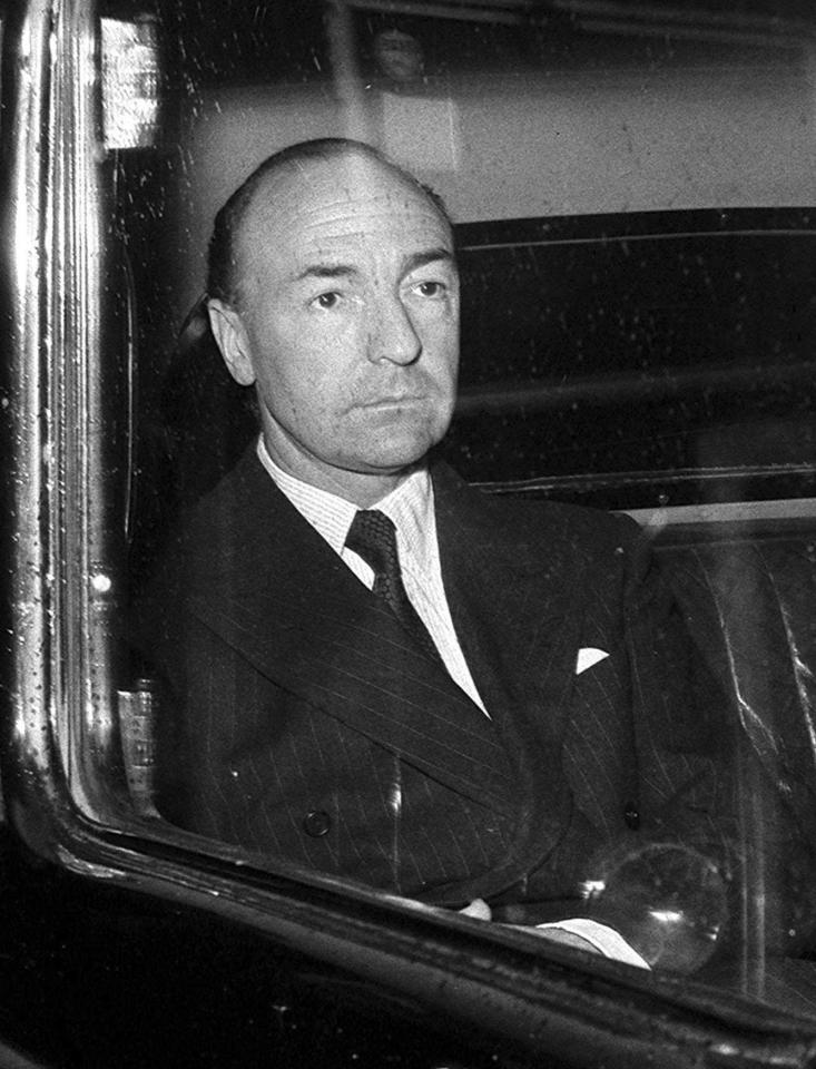  John Profumo, whose affair rocked the world, died in March 2006