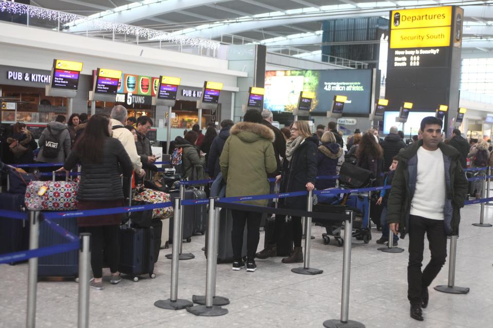  Airports are using software to track passengers’ movements so they can cut down on queuing times