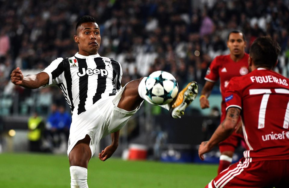  Alex Sandro will not be leaving Juventus in the winter transfer window, even if they receive an offer of £53million