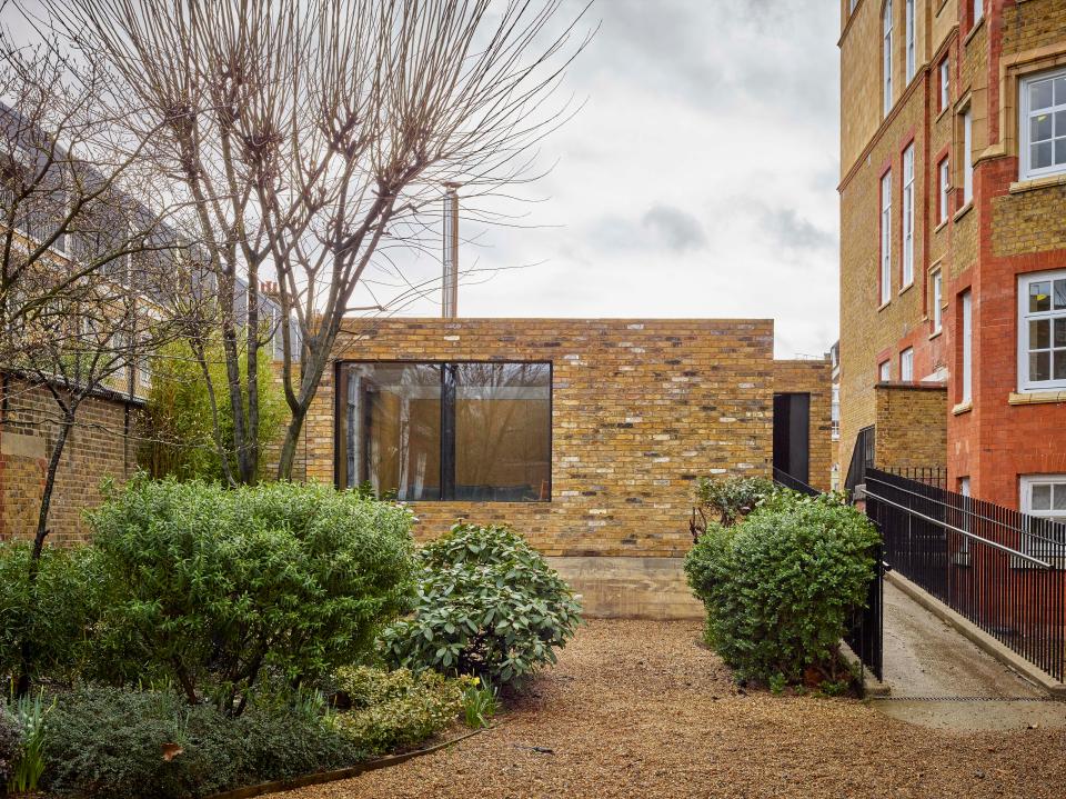  This one storey property sits above Clerkenwell's former prison vaults, and alongside a school building