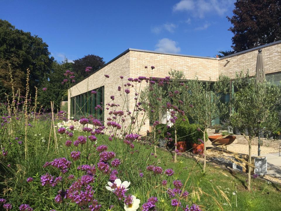  Hill House sits in a conservation area on the northern slopes of Bath