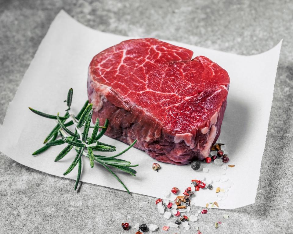  Just 100 grams of beef contains about 12.3mg of zinc, which is more than you need to eat on a daily basis