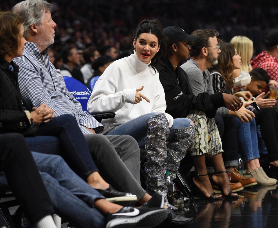  Kendall lapped up the attention at a basketball game where she cheered on her rumoured new beau