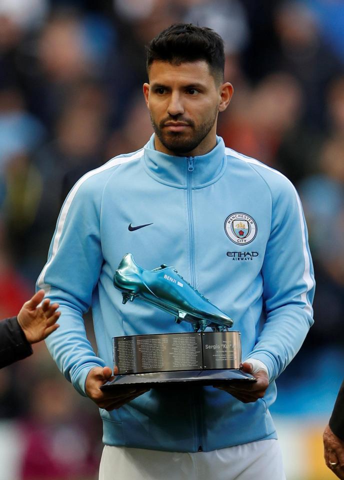  Sergio Aguero was handed an award by Manchester City before kick-off