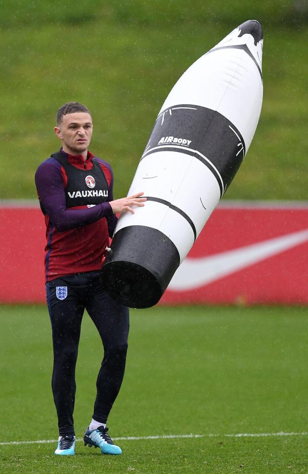  Kieran Trippier's dad erected a 15ft pole with England flag during the 2010 World Cup