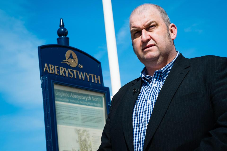  All Carl Sargeant knew was that he'd been accused of ‘unwanted attention, inappropriate touching or groping’