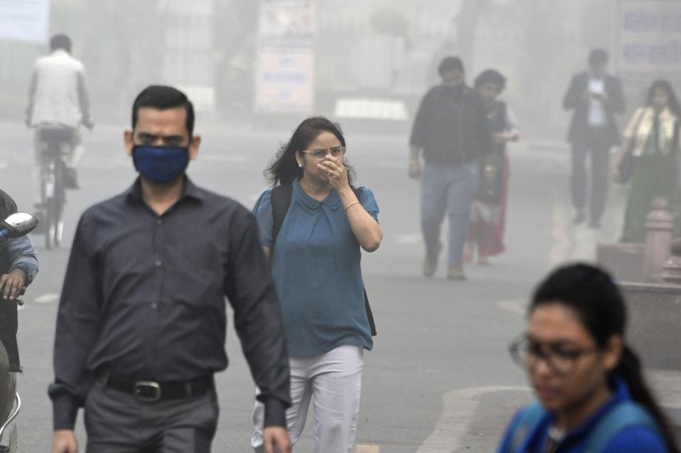  The smog has reached dangerously high levels