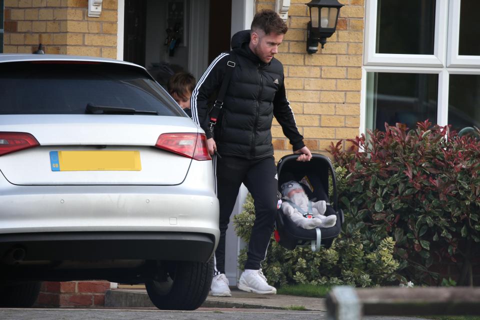  Ryan was pictured arriving at her home today to pick up his two-month old son Frankie and Chanelle's six-year-old Blakely, but he refuses to look after them this this evening