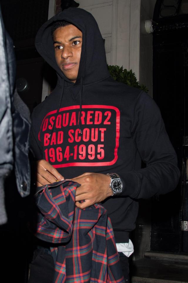  Marcus Rashford opted to put his hood up