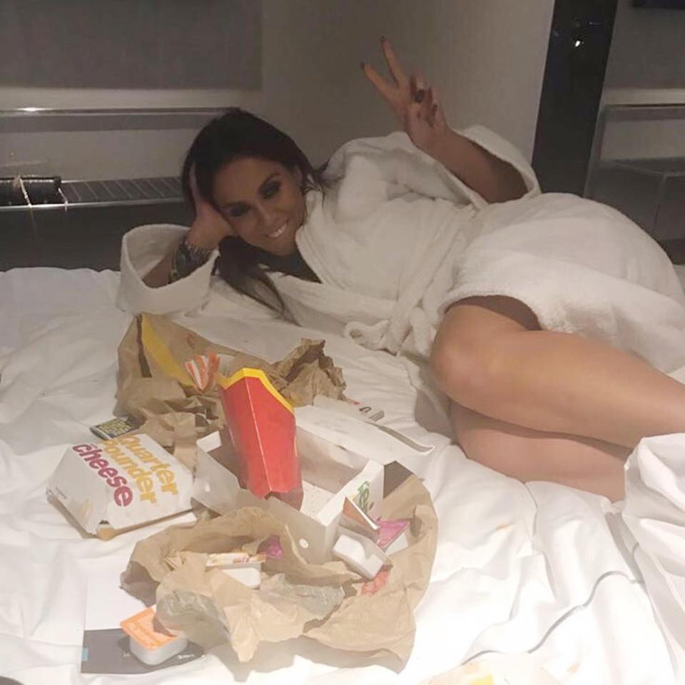  Vicky Pattison finished the glamorous night with a ton of McDonalds in bed