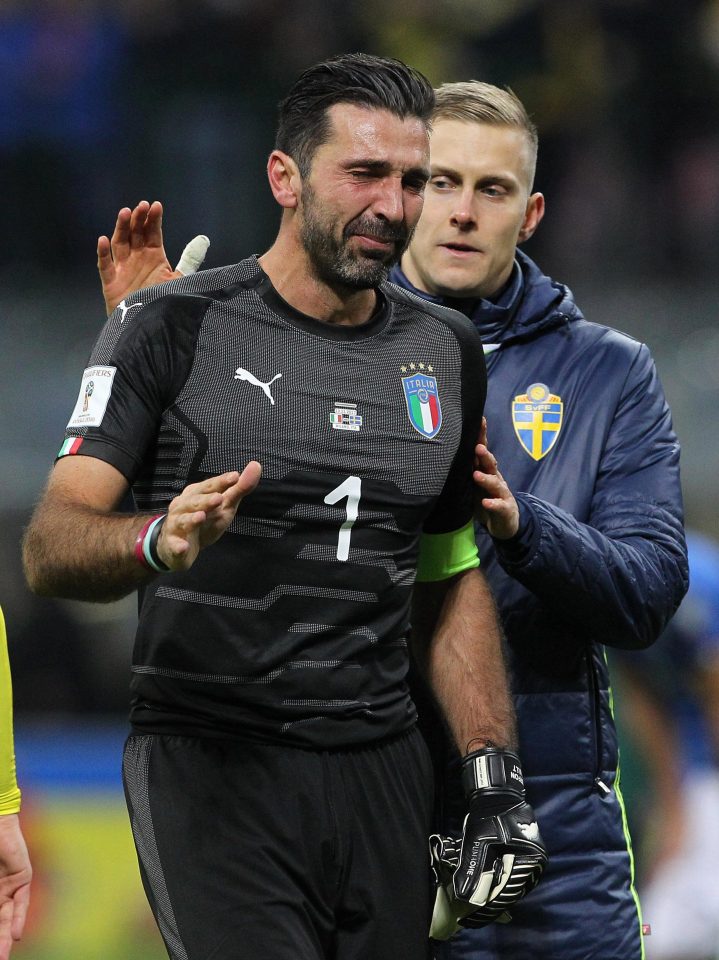  The Italy keeper apologised to fans after they failed to qualify for the World Cup