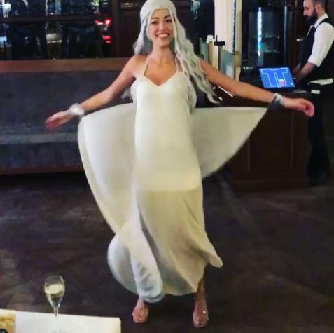  Wife Camille donned the costume of the Dragon Queen Khaleesi