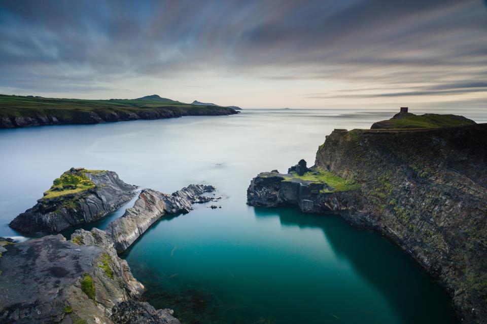  A flooded slate mine, Blue Lagoon near Abereiddy is now a popular swimming and diving spot