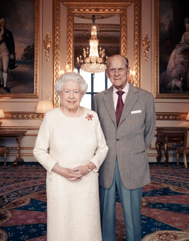  The Queen and Prince Philip have celebrated their 70th wedding anniversary with a new photograph